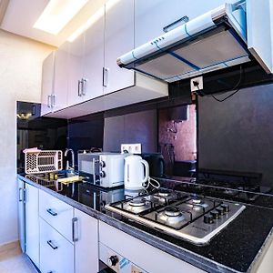 Studio Appartement met Twee Slaapkamers